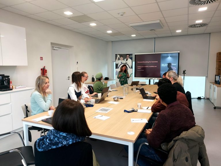 Budování osobního brandu pro vědce a vědkyně
